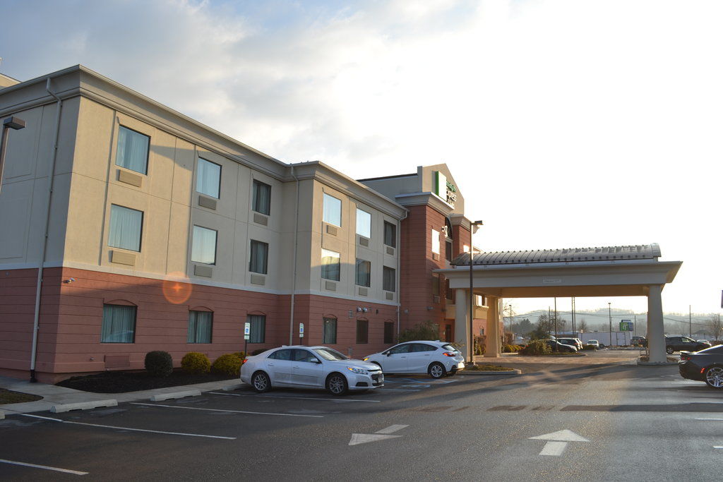 Holiday Inn Express Selinsgrove By Ihg Shamokin Dam Ngoại thất bức ảnh